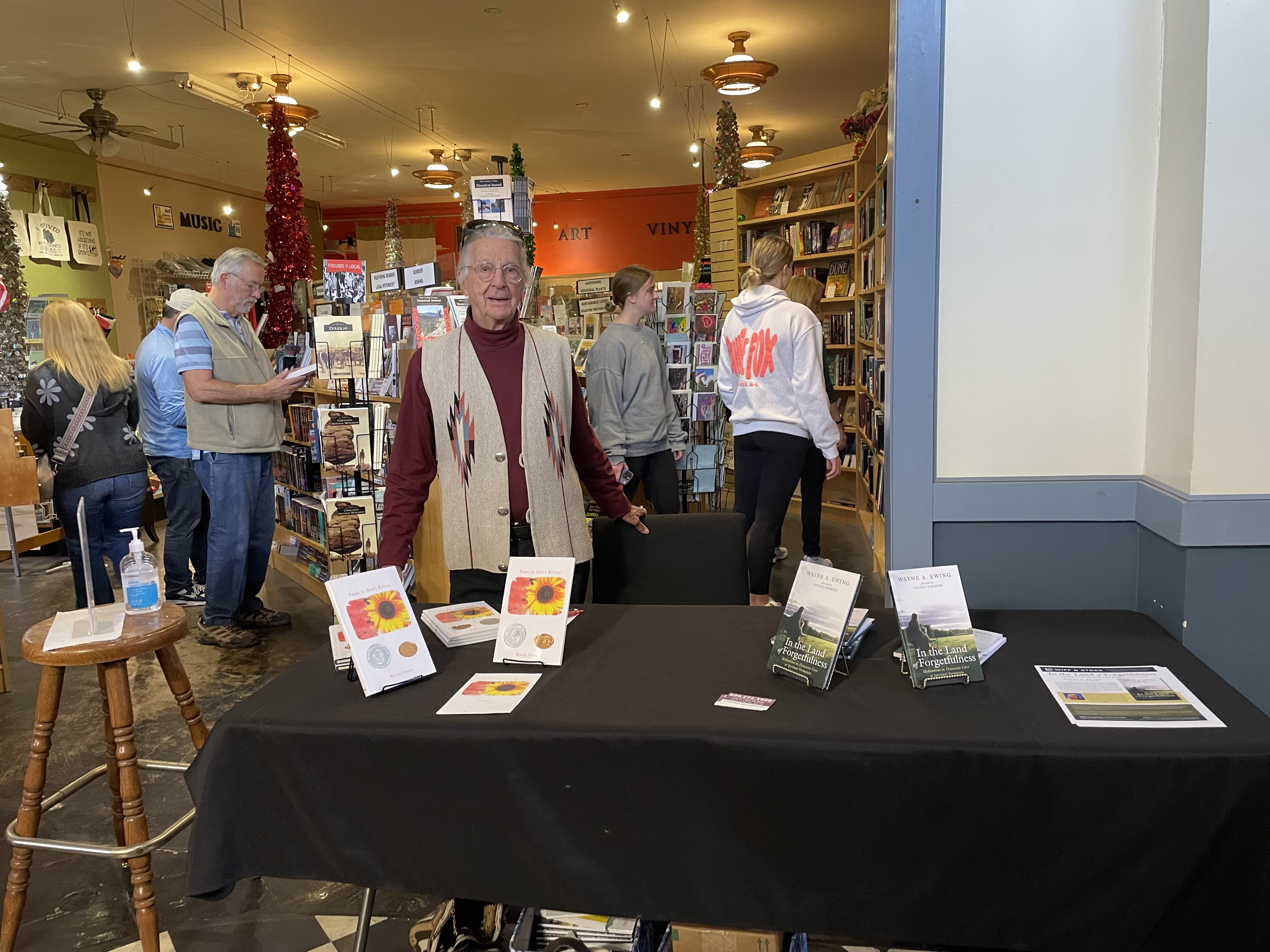Wayne at a book event